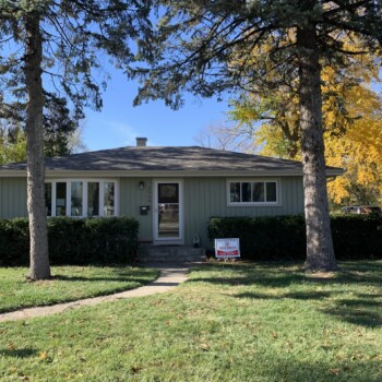 2940 Behrns Drive Melrose Park, IL - Insulation Borden Batten Siding
Thermal Triple-Pane Windows Front and Entry Doors 2940 Behrns Drive Melrose Park, IL - Insulation Borden Batten Siding Thermal Triple-Pane Windows Front and Entry Doors